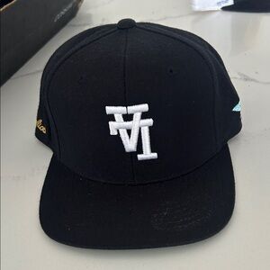 La Dodgers Black Embroidered Logo Baseball Cap SnapBack